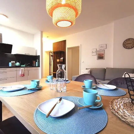 Bohnapartments Blume 77 Fur 9 Personen - 2 Balkone - Wlan - Nahe Petersberg - Domplatz Erfurt