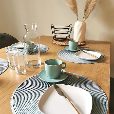 Bohnapartments Blume 77 Fur 9 Personen - 2 Balkone - Wlan - Nahe Petersberg - Domplatz * Erfurt