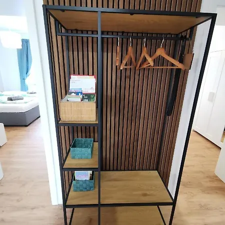 Bohnapartments Blume 77 Fur 9 Personen - 2 Balkone - Wlan - Nahe Petersberg - Domplatz * Erfurt